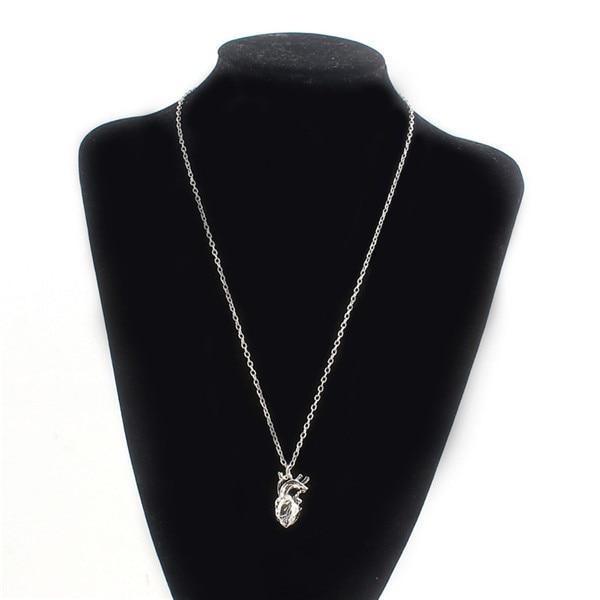 3D Simulation Necklace with Heart Design Pendant Necklaces The home of beautiful ornaments