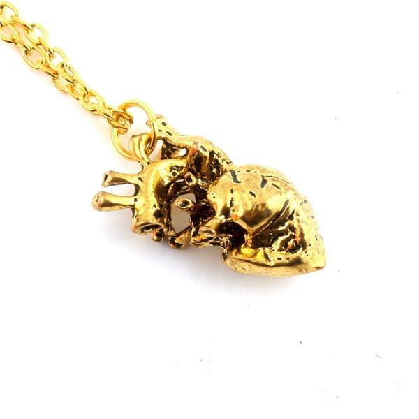 3D Simulation Necklace with Heart Design Pendant Necklaces The home of beautiful ornaments Gold
