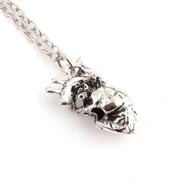 3D Simulation Necklace with Heart Design Pendant Necklaces The home of beautiful ornaments Silver