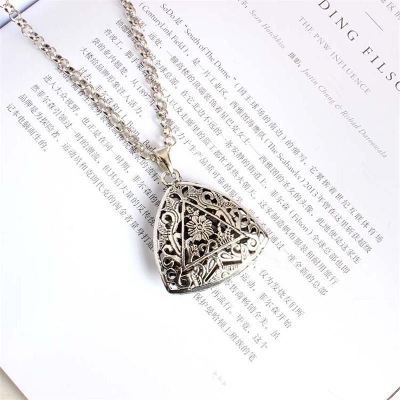 Hollow Printing Triangle Necklace Pendant Necklaces flowery fire Official Store