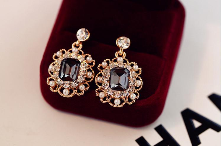 Korean Vintage Pearls Earrings Stud Earrings YIMLOI JEWELRY Retro Store